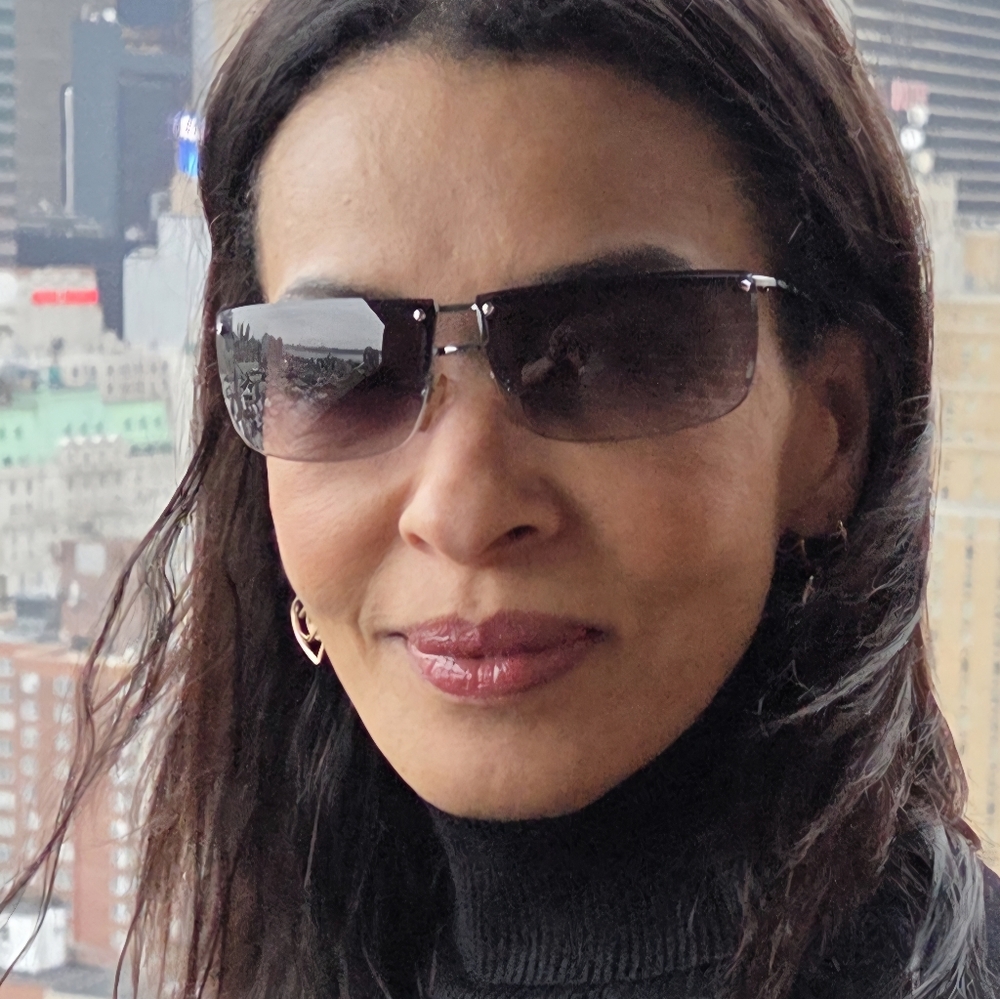 Gucci Rimless Sunglasses with Gradient Lenses - Picture 14 of 14